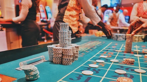 Beyond the Tables: The Economic and Tourism Impact of Clark’s Casino Industry (클락 카지노)