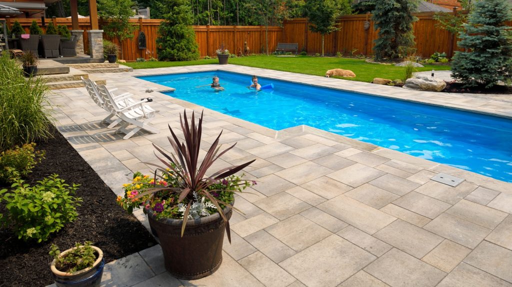 The Pros and Cons of a Fiberglass Pool: What You Should Know