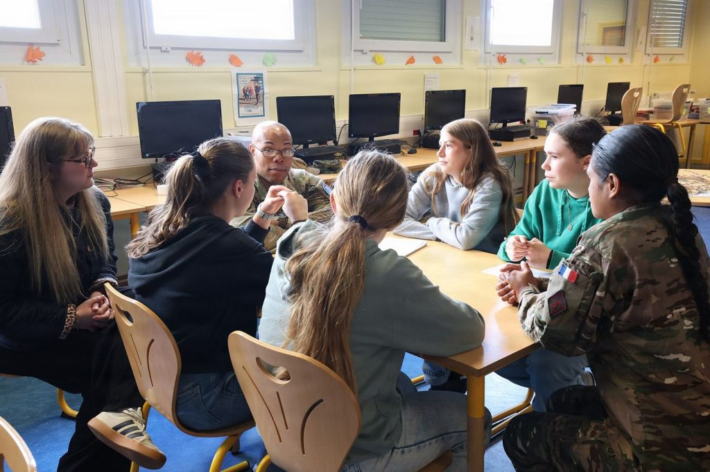 Students Who Ask More Questions Learn More Deeply Students raise hands and ask questions during an interactive classroom learning session.